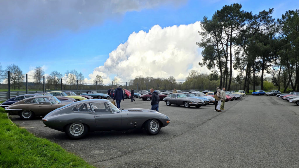 Exposition de Jaguar Type E