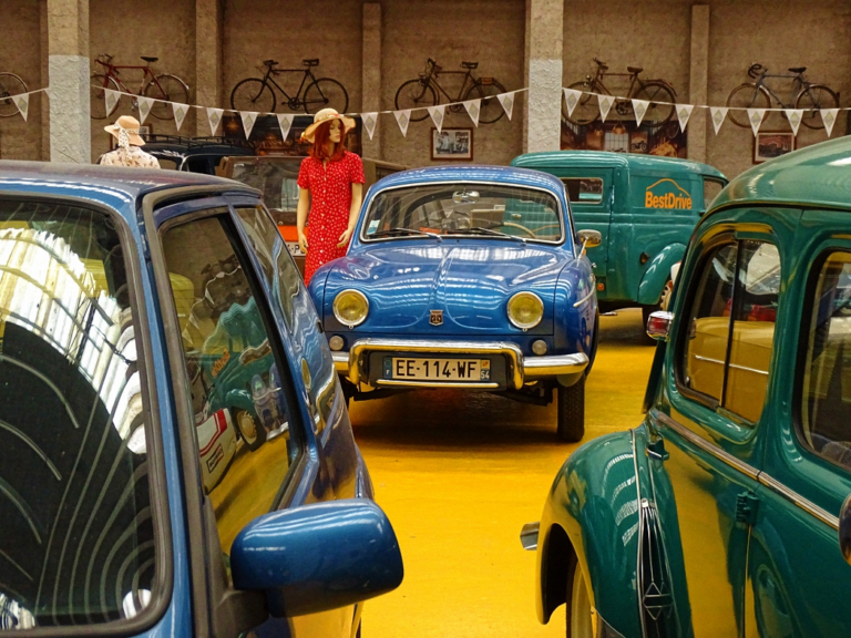 Renault bleu